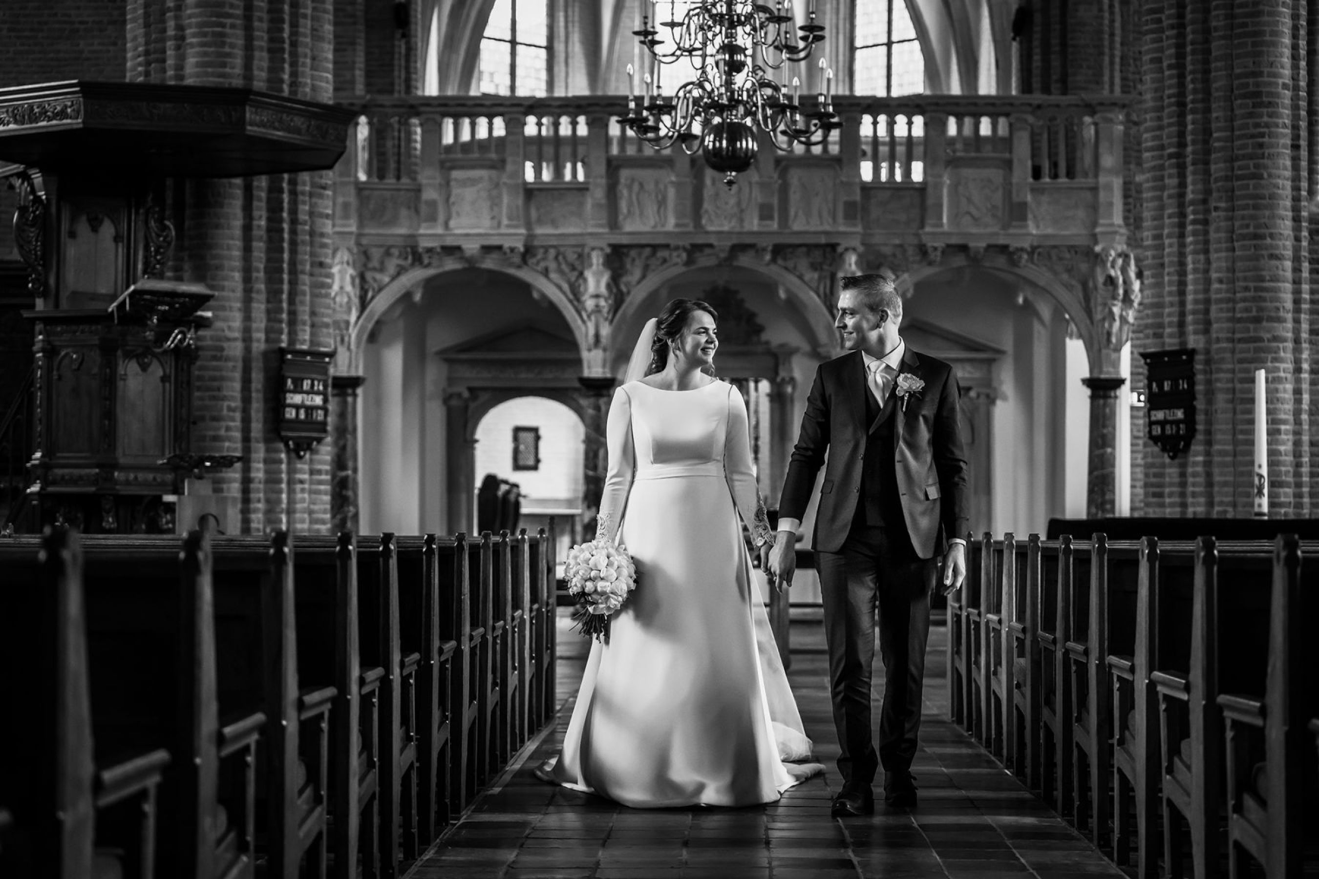 Jan-van-de-Maat-Bruidsfotografie-Stefan-Ellie-Molen-de-Zwaluw-Kesteren