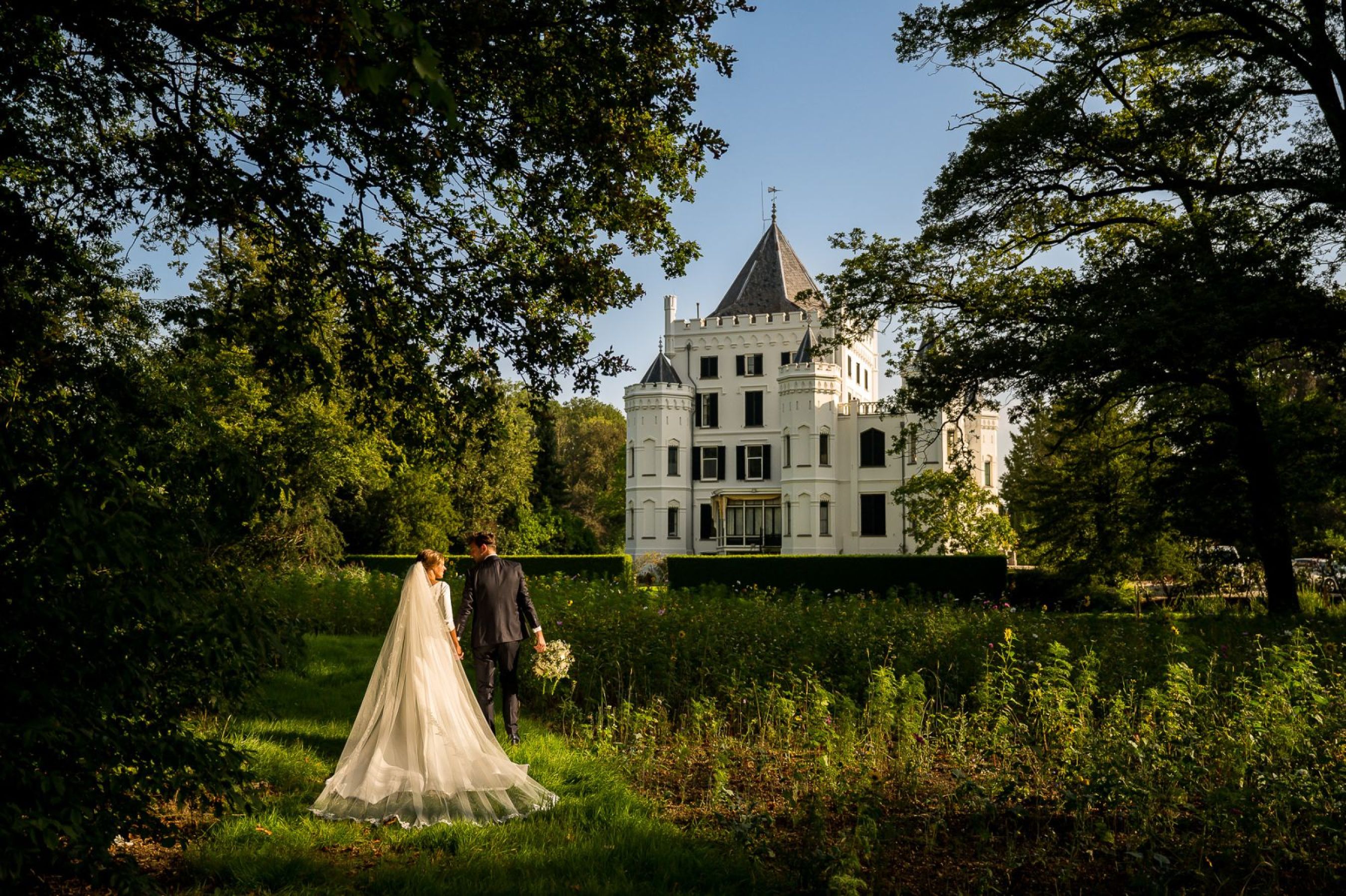 Harmen-Jenienke-Jan-van-de-Maat-Bruidsfotografie-trouwfotografie-trouwen-kasteel-Sandenburg