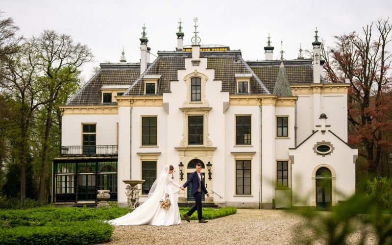 Gerko-Lisanne-Jan-van-de-Maat-Bruidsfotografie-kasteel-Staverden-Ermelo